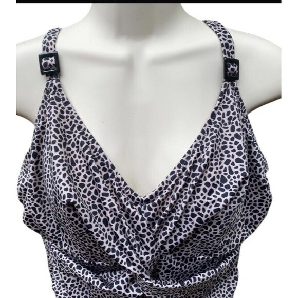 Fantasie Madagascar Underwire One piece Swimsuit twist front slimming US 40E - Picture 5 of 16